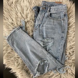 American Eagle Mom Jeans